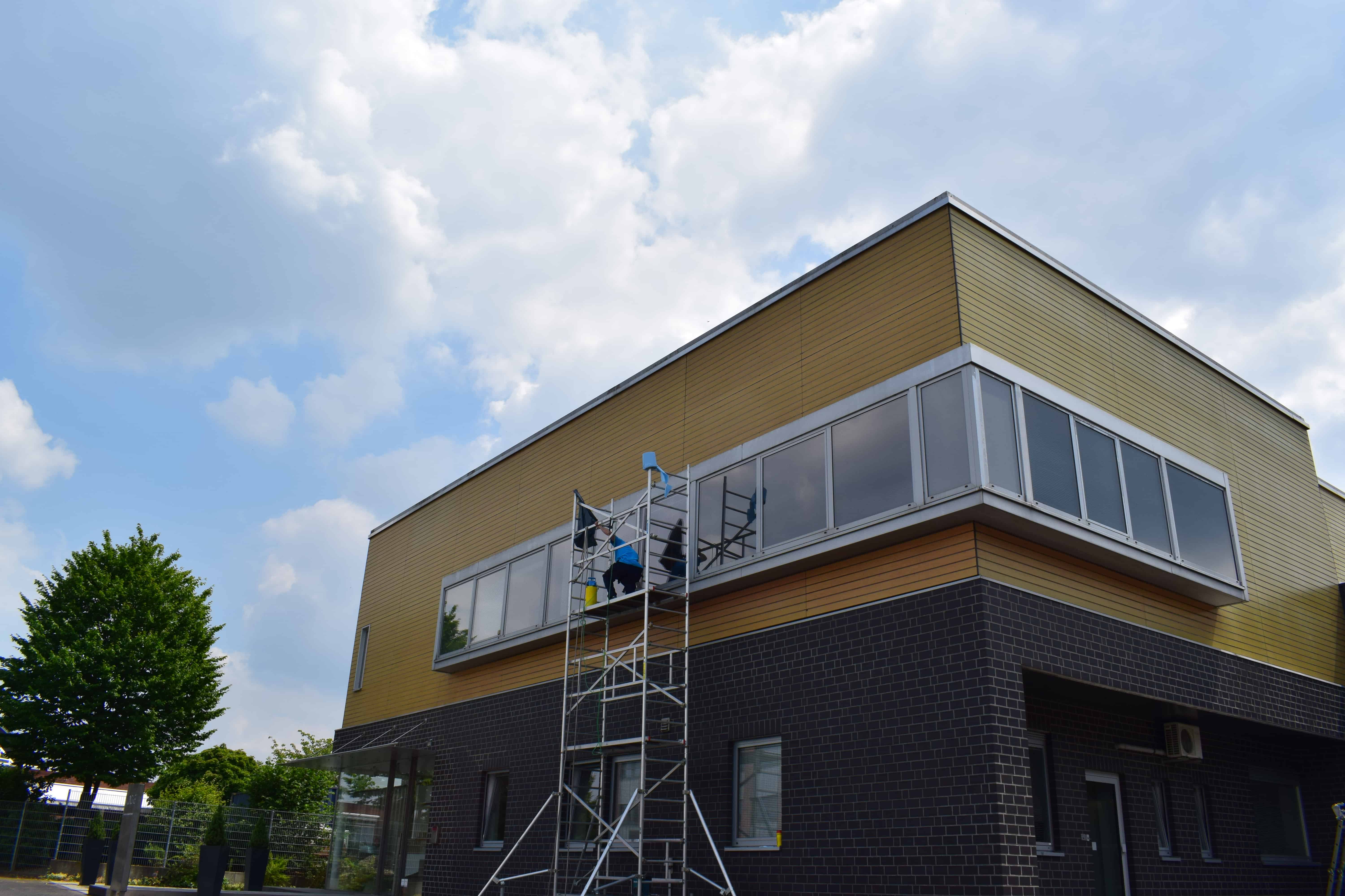 Llumar Montage Fachunternehmen Polynord Folientechnik für Sonnenschutzfolie